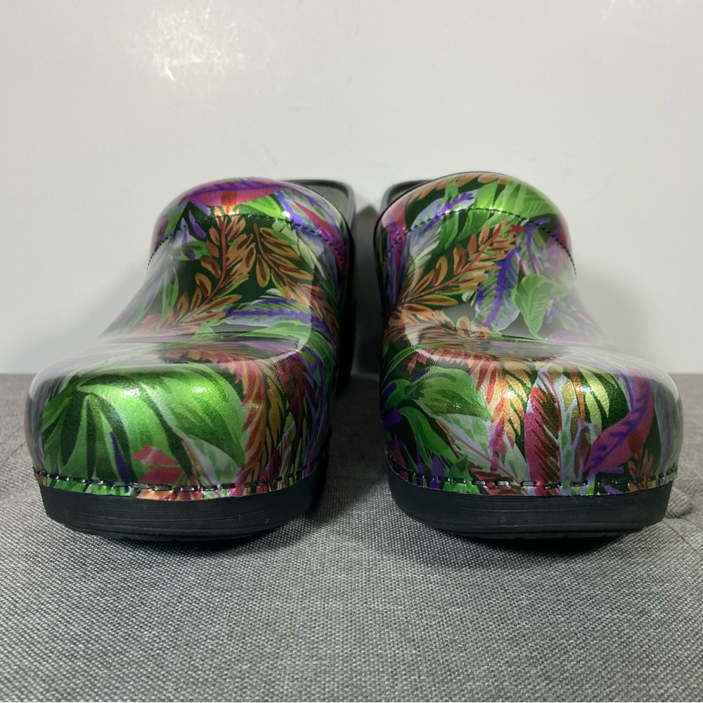 Dansko XP 2.0 Multicolor Leaf Pattern Clogs- woma… - image 7